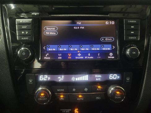Used 2019 Nissan Rogue Sport SV w/ Technology Package AWD/4WD image 25
