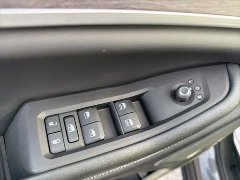 Used 2022 Jeep Grand Cherokee L Limited image 22