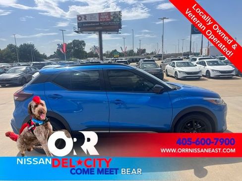 Used 2023 Nissan Kicks SR w/ SR Premium Package FWD image 6