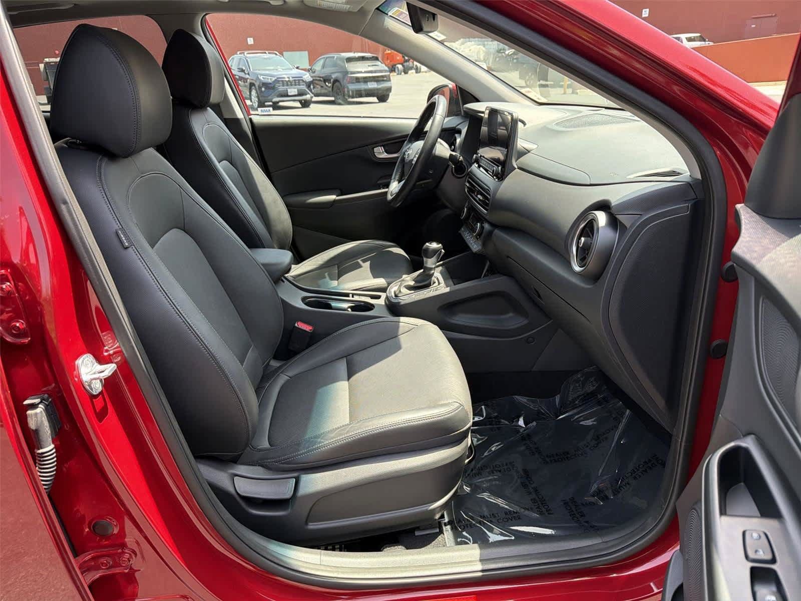 Used 2023 Hyundai Kona Limited AWD/4WD image 15
