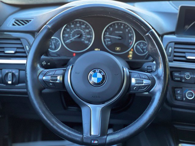 Used 2015 BMW 320i xDrive Sedan AWD/4WD image 28