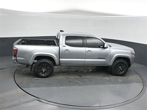 Used 2022 Toyota Tacoma SR5 image 28