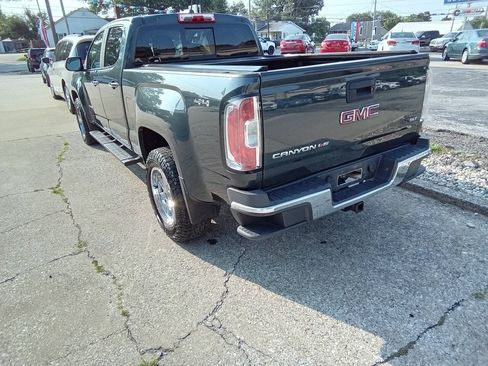 Used 2017 GMC Canyon SLT AWD/4WD image 10