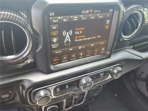 Used 2023 Jeep Wrangler Unlimited Sahara w/ Cold Weather Group AWD/4WD image 27