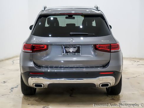 Used 2021 Mercedes-Benz GLB 250 4MATIC w/ Premium Package image 7