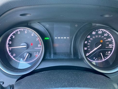 Used 2022 Toyota Camry SE image 18