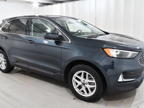 Used 2023 Ford Edge SEL w/ Convenience Package image 5
