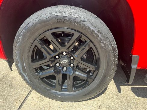 Certified 2024 Chevrolet Silverado 1500 Custom RWD image 7