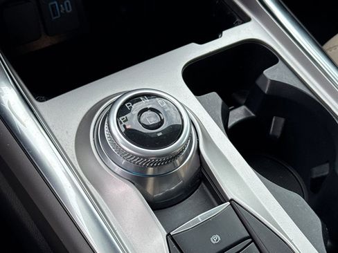 Certified 2022 Ford Explorer Platinum w/ Technology Package image 22