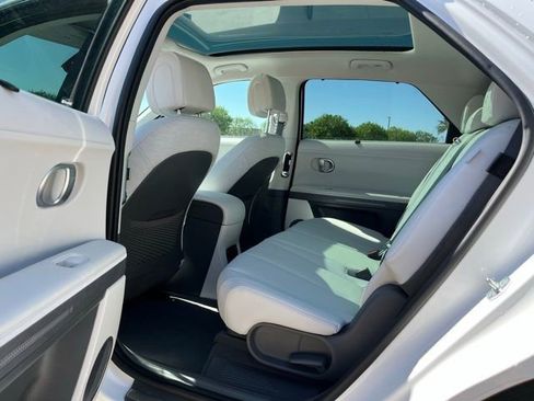 Used 2024 Hyundai Ioniq 5 Limited image 15