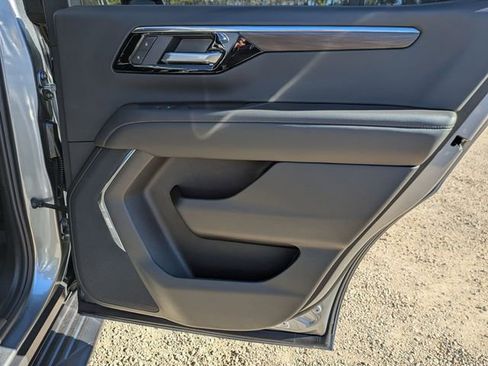 New 2026 Chevrolet Tahoe LS image 33