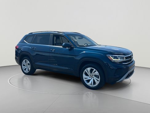 Certified 2021 Volkswagen Atlas SE w/ Towing Package FWD image 7