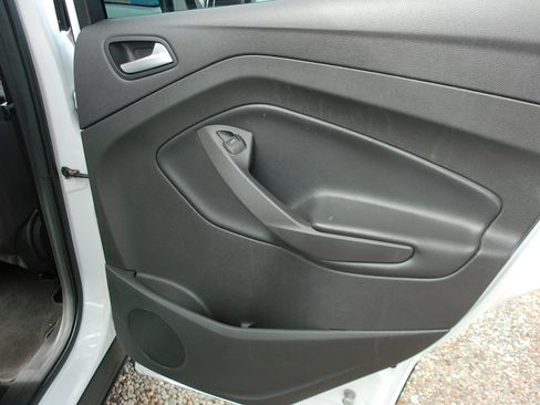 Used 2018 Ford Escape SE FWD image 41