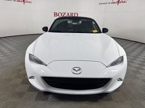 Used 2016 MAZDA MX-5 Miata Sport image 2