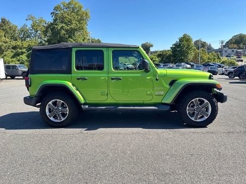 Used 2019 Jeep Wrangler Unlimited Sahara w/ Cold Weather Group image 6