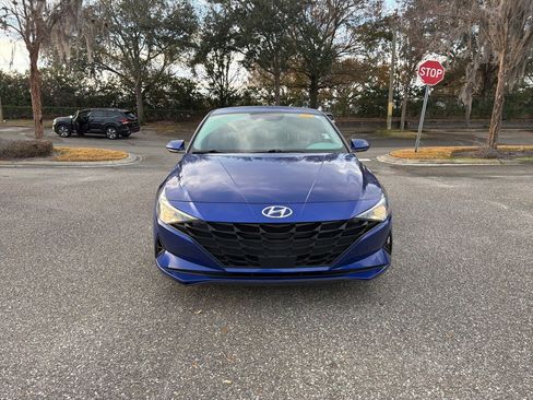 Used 2021 Hyundai Elantra SEL w/ Convenience Package image 8