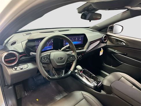 New 2026 Chevrolet Trax RS image 10