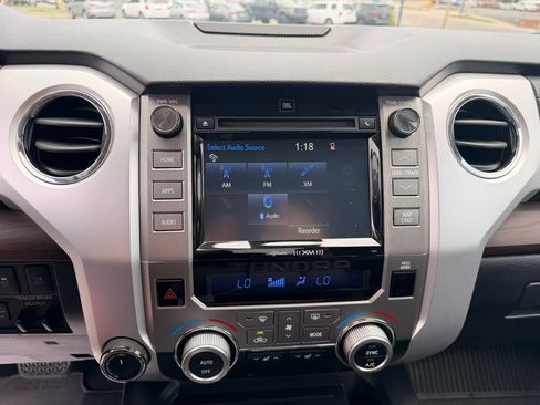 Used 2018 Toyota Tundra Limited w/ Limited Premium Package AWD/4WD image 31