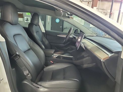 Used 2023 Tesla Model 3 Standard Range RWD image 8