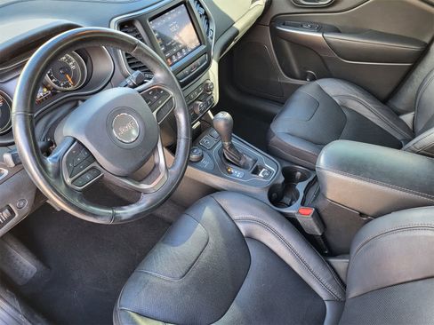 Used 2021 Jeep Cherokee Latitude Lux w/ Comfort/Convenience Group image 13