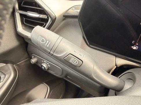 Used 2025 Chevrolet TrailBlazer LT FWD image 19
