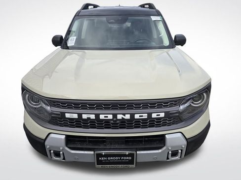 Used 2025 Ford Bronco Sport Badlands image 4