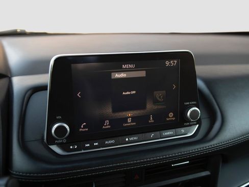 Used 2023 Nissan Rogue S AWD/4WD image 8