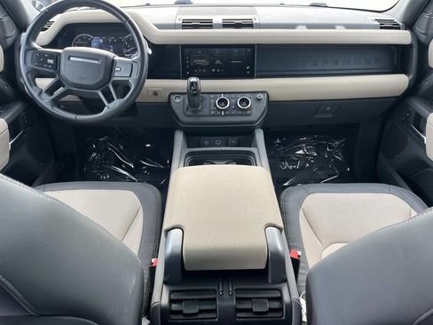 Certified 2023 Land Rover Defender 110 X-Dynamic SE AWD/4WD image 9