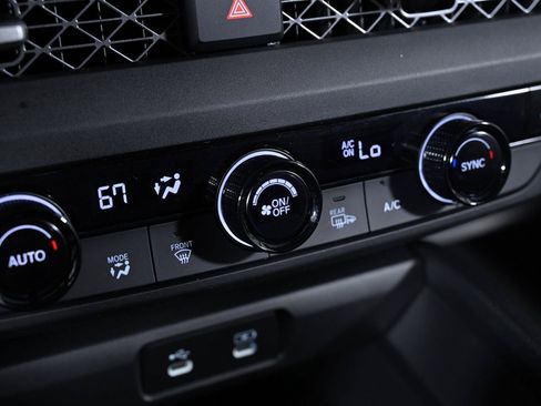 Used 2025 Honda Accord SE image 18