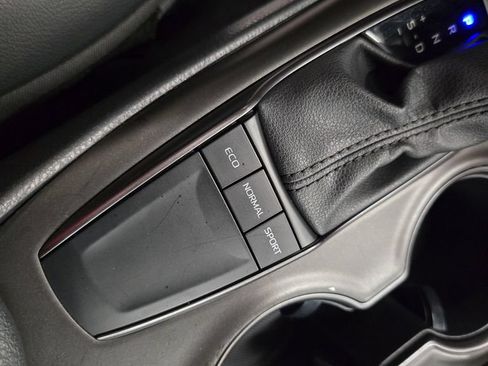 Used 2023 Toyota Camry SE FWD image 25