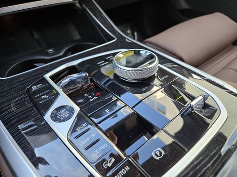 New 2026 BMW X5 xDrive40i w/ Executive Package image 24