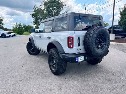 New 2026 Ford Bronco Badlands w/ Sasquatch Package
