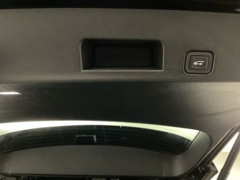 Certified 2024 Chevrolet Traverse RS image 37