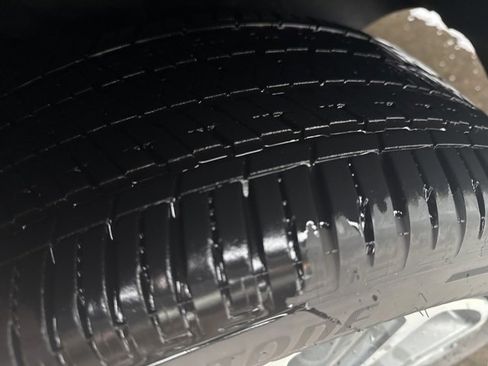 Used 2019 Lexus UX 250h image 9