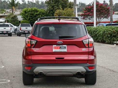 Used 2018 Ford Escape SEL AWD/4WD image 8