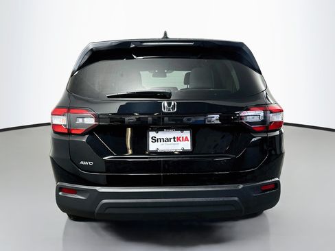Used 2023 Honda Pilot LX image 6