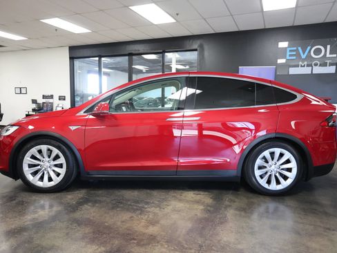 Used 2016 Tesla Model X 90D AWD/4WD image 10