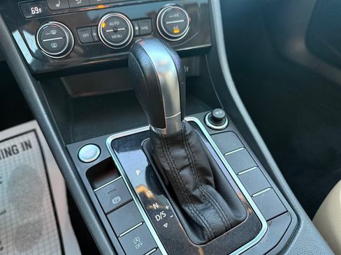 Used 2019 Volkswagen Jetta SEL image 22