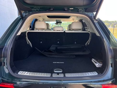 Used 2022 Genesis GV70 3.5T Sport w/ Sport Prestige Package AWD/4WD image 32