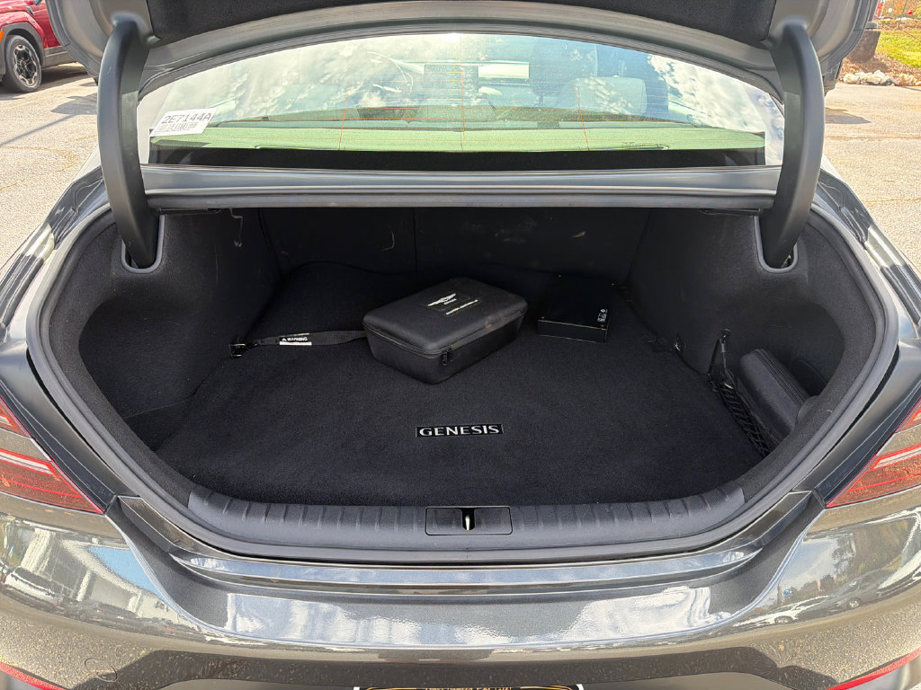 Used 2025 Genesis G70 2.5T RWD image 18