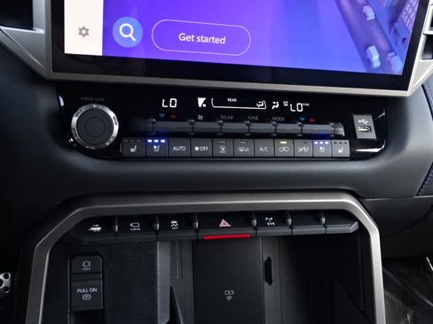 New 2026 Toyota Sequoia Platinum AWD/4WD image 22