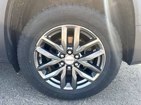 Used 2017 GMC Acadia SLT FWD image 6