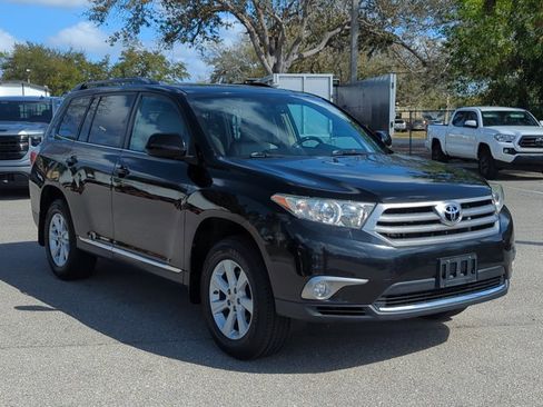 Used 2013 Toyota Highlander SE image 3