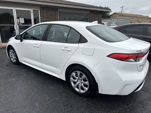 Used 2020 Toyota Corolla LE image 8