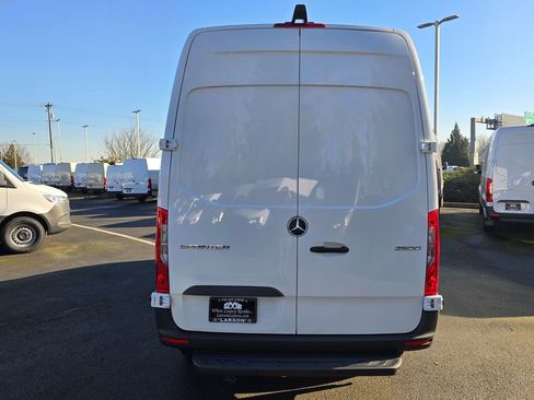 New 2025 Mercedes-Benz Sprinter 2500 image 5