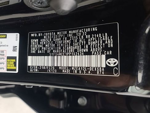 Used 2023 Toyota Corolla SE FWD image 40