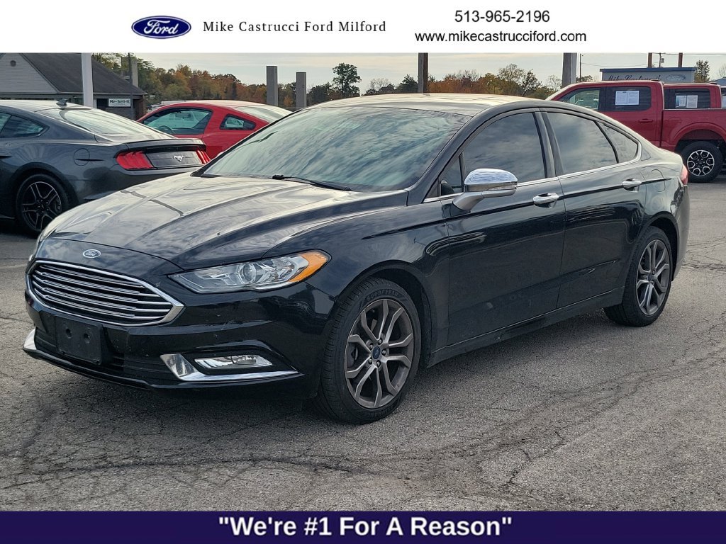 Used 2017 Ford Fusion SE w/ Equipment Group 201A AWD/4WD image 1