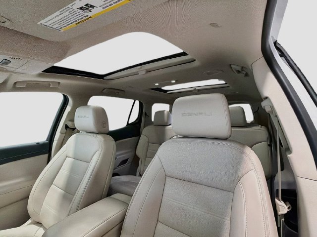Certified 2022 GMC Acadia Denali w/ Denali Ultimate Package AWD/4WD image 22