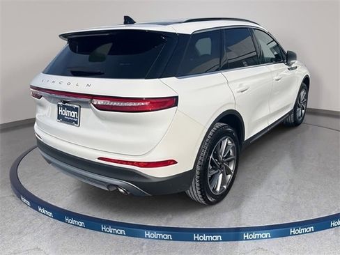 Used 2026 Lincoln Corsair Premiere image 4