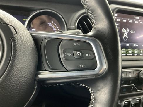 Used 2023 Jeep Wrangler Unlimited Sahara w/ Cold Weather Group image 18